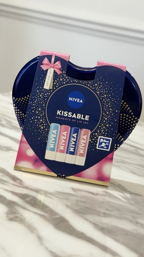 Nivea kissable moments lip - kissable,