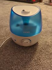 Vicks Cool Mist Humidifier VUL525E