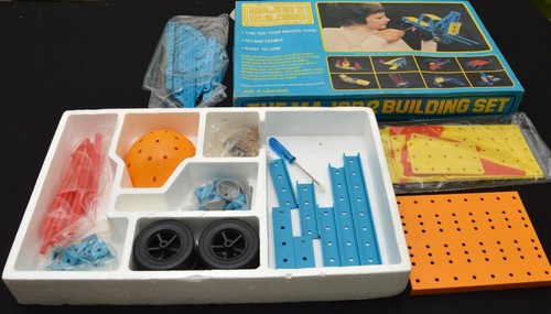 The major building set - the,