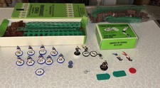 Subbuteo Ipswich x 9 & Referee