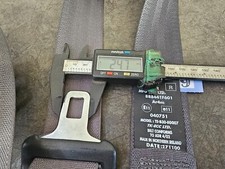 2000 Nissan Micra K11 1L 1.3 DRIVERS REAR RIGHT SEAT BELT 888441F601 25mm #149