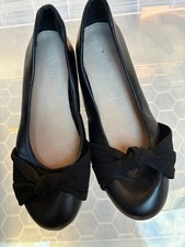Used Women's Black Ballet Style Flat Shoes Wide Size 5 from Primark