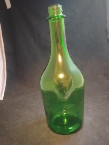 Vintage green glass liter - green, 1.5