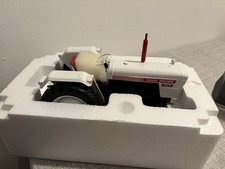  Universal Hobbies UH4884