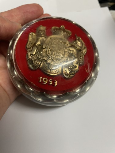 Royal coronation trinket - trinket, box