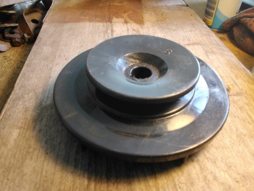 Plastic dynamo pulley with - plastic,