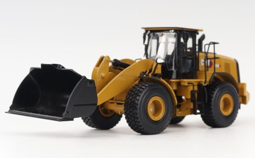 Diecast masters wheel loader - diecast,