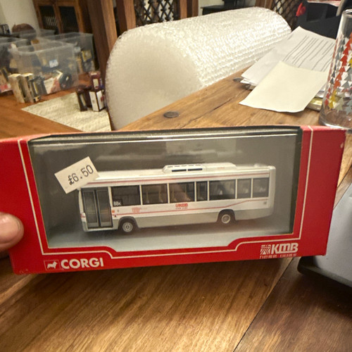 Corgi kmb kowloon motor bus - kmb,
