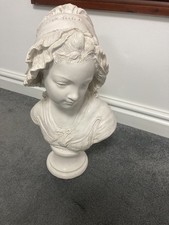 WHITE PLASTER SCULPTURE BUST
