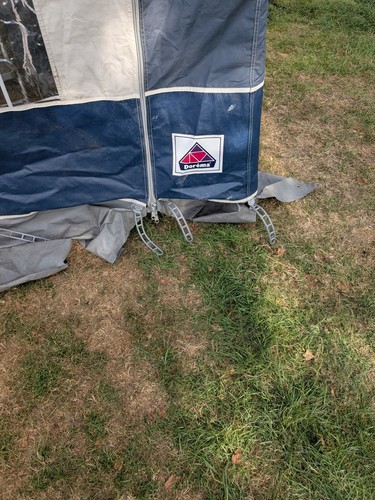 Caravan awning with poles - with, no