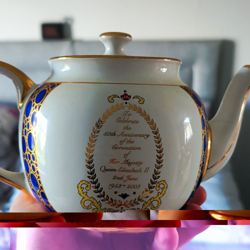 Ringtons bone china queen - ringtons,