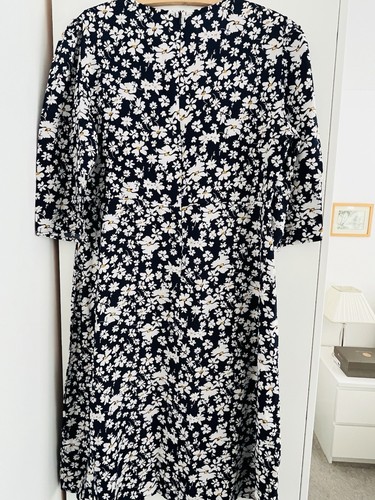 Brand new with tags pretty - -,
