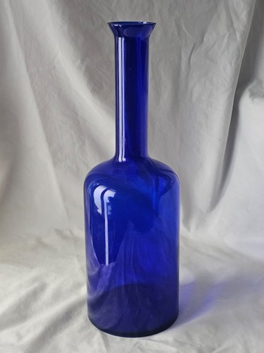 Tall sculptural mid century - tall, mid-century