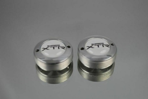 Dust caps with old xtr - with, logo