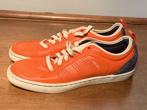Adidas men 8 5 - ar-d1, vintage