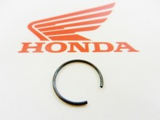 Honda CT 110 Piston Pin Lock 15mm Genuine New 94601-15000