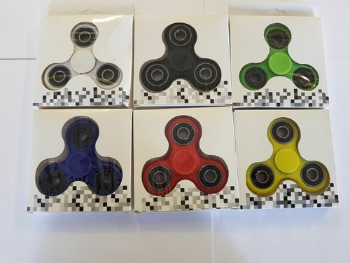 Tri spinner figet - spinner, hand