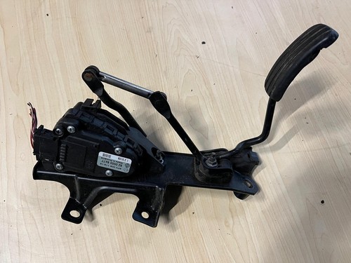 Accelerator pedal - accelerator,