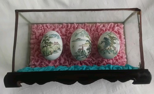 Chinese hand painted - 3, eggs