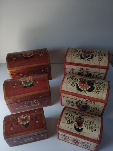 Lot hand painted peru - of,