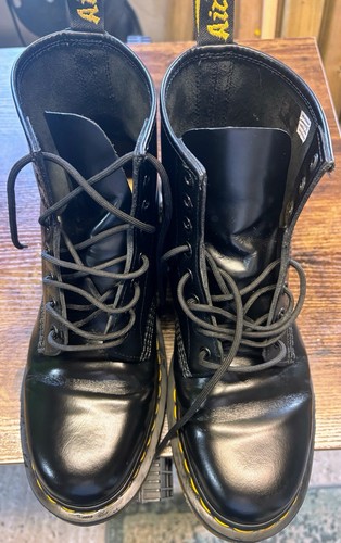 Marten 1460 hole - 8, boots