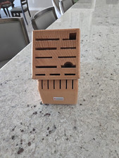 WÜSTHOF 17 Slot Knife Storage