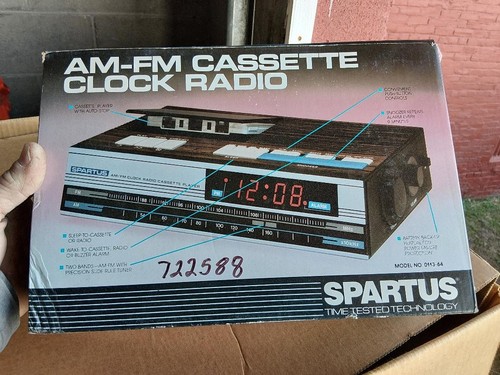 Spartus cassette radio - cassette,