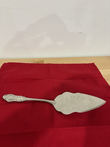 Vntg silver cake - silver,