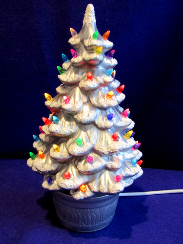 Stunning ceramic snowy silver - stunning,