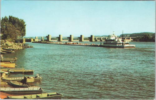 Mississippi river dam - river, tugboat