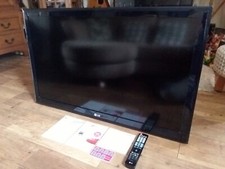 LG 42LE4500 42" 1080p HD LCD TV / LED Television - SPARES OR REPAIRS - ANGLESEY