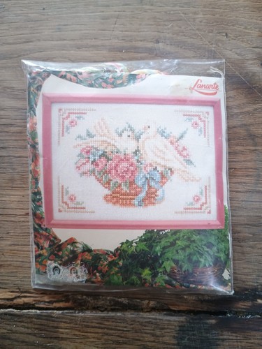 Lanarte floral doves - floral, cross