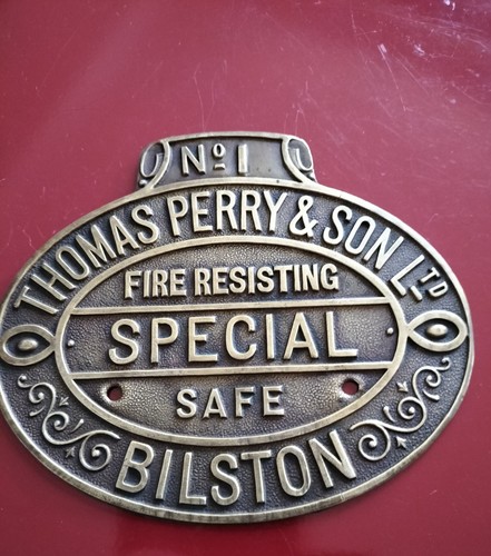 Vintage brass safe - safe, plaque