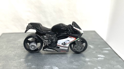 Hot wheels ducati 1199 - hot,