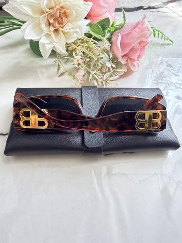 Summer sunglass with case - sunglass,