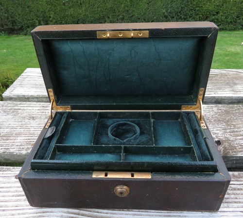 Victorian leather effect - leather,