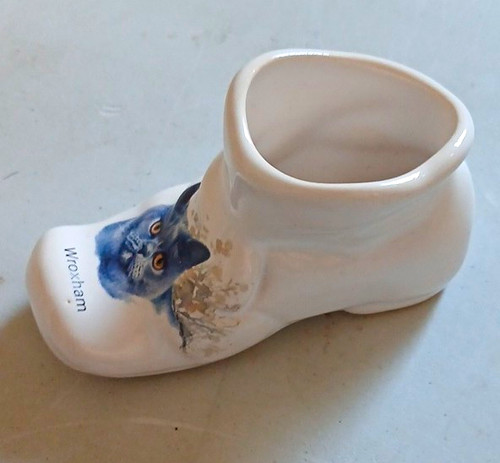Glossy ceramic shoe ornament - glossy,