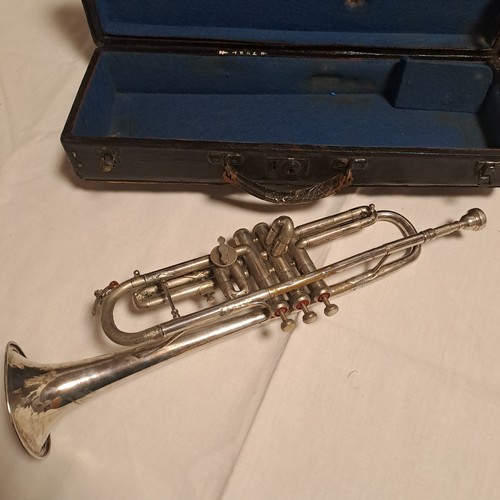 Elaton trumpet antique with - antique,