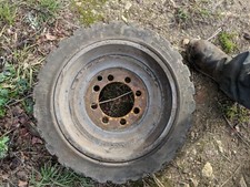 FORKLIFT TYRE DUNLOP 22 X 6 - 16 SOLID TYRE ON RIM 