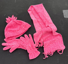 GIRLS MATCHING HAT, SCARF, AND GLOVES SET IN SOFT PINK SUITABLE AGED 7-14