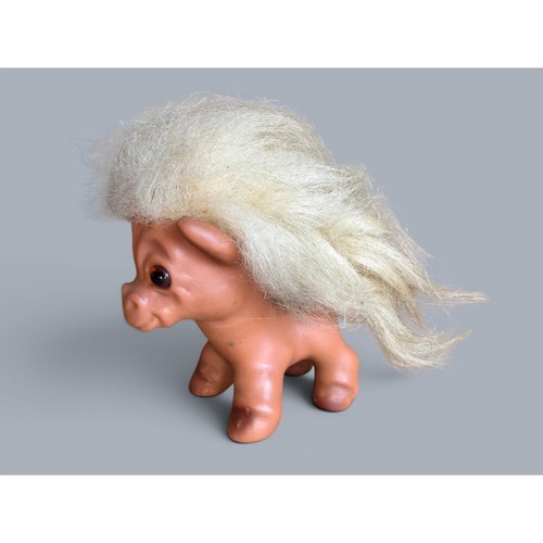 Vintage dam troll horse - dam, white