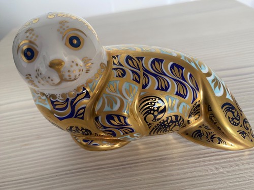 Royal crown derby - crown,