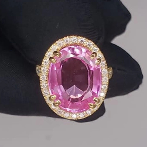 Oval cut pink - 3.55, ct