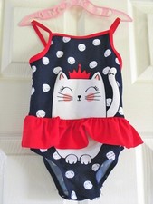 Baby girl's swimsuit to fit