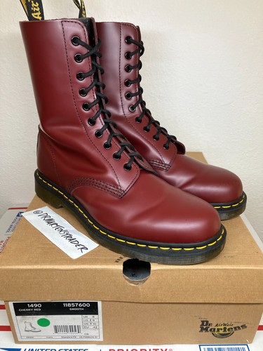 Martens 9 5 boots - dr.,
