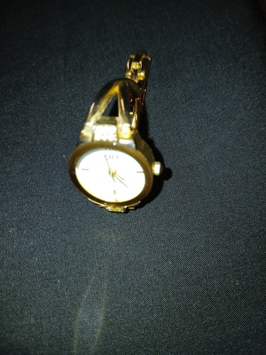 Ladies watch working - ladies,