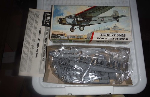 Airfix red stripe ford - airfix,