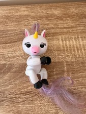 WowWee Fingerlings interactive