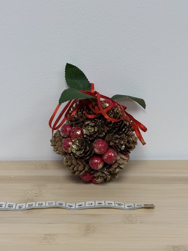 Large rustic pinecone berry - pinecone,