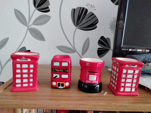 London novelty egg - london, cups.